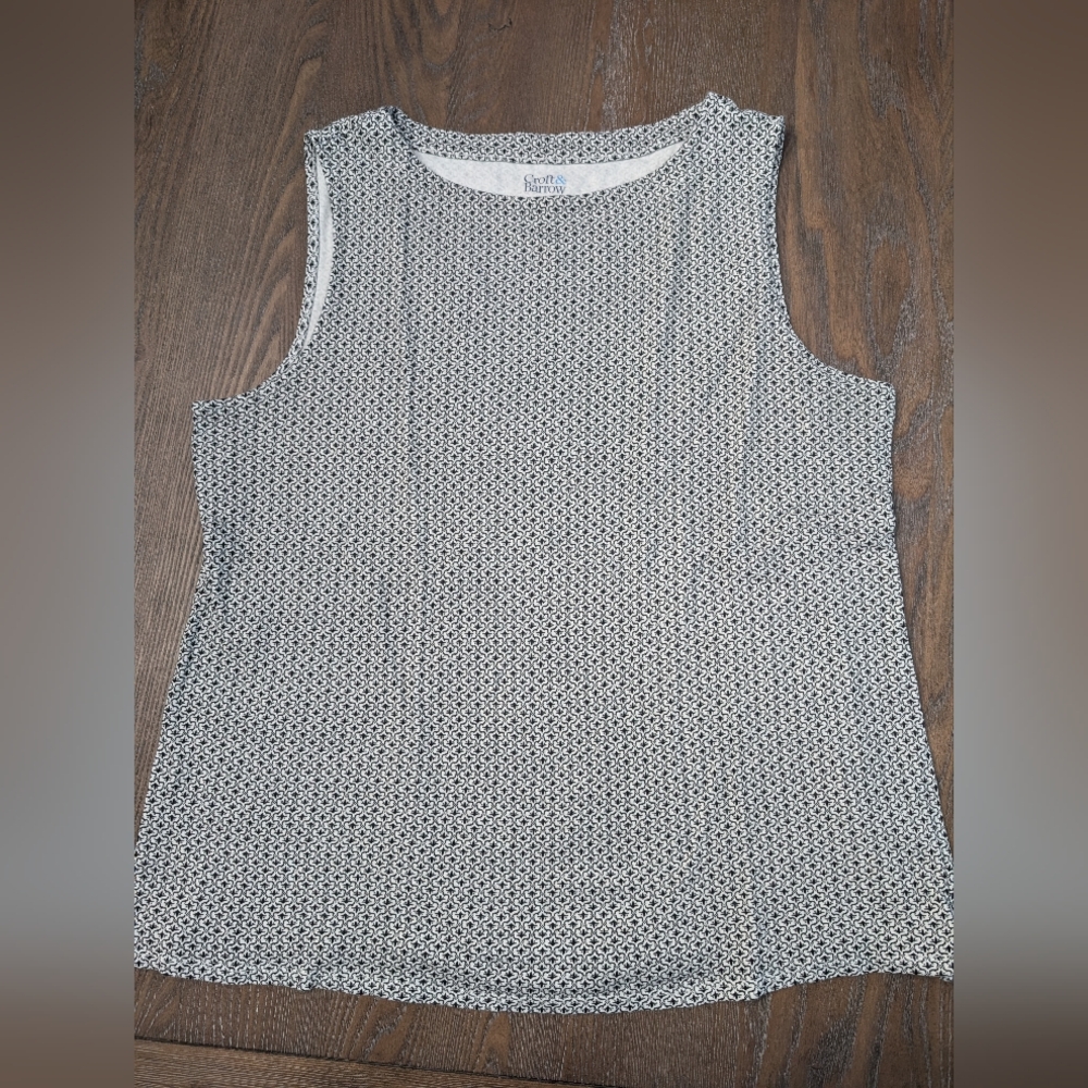 Croft & Barrow Black Tank Top with Geometric Pattern
